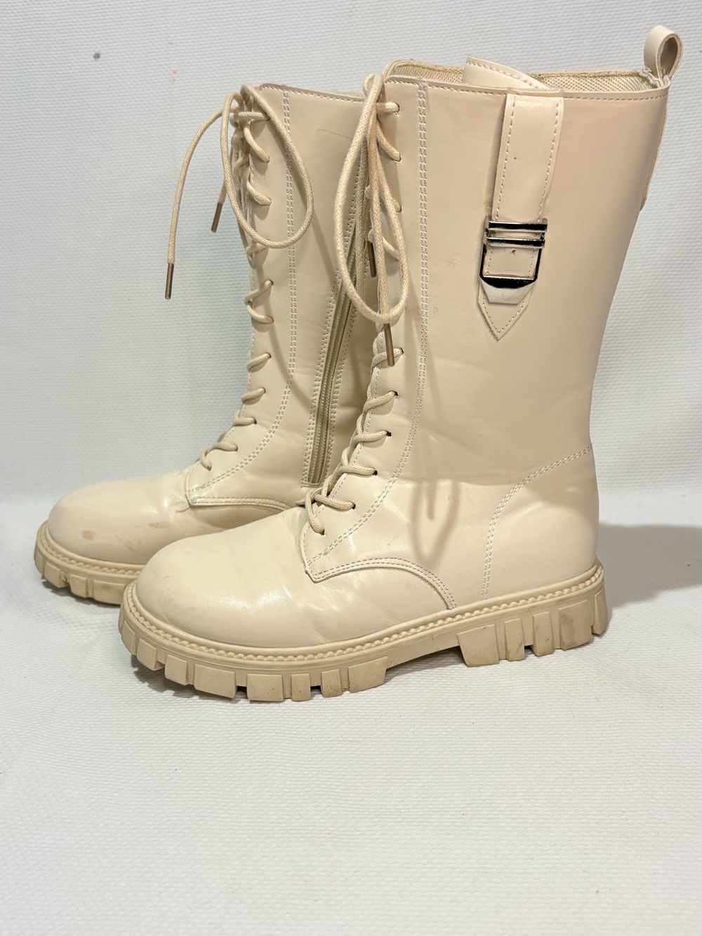Women's Cream Lace-Up Combat Boots - Chic Neutral Style